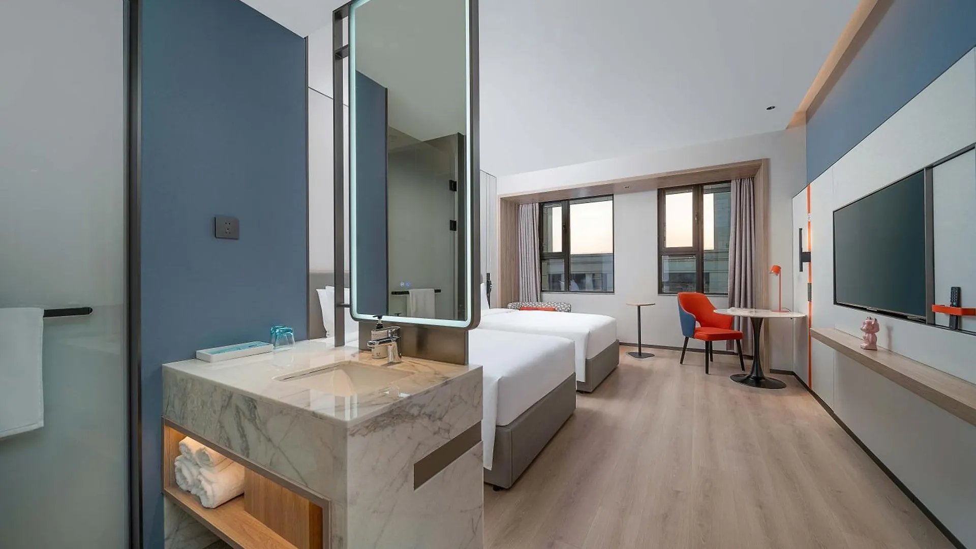 Holiday Inn Express Suzhou Shihu University Town 4*, Suzhou (Jiangsu) China